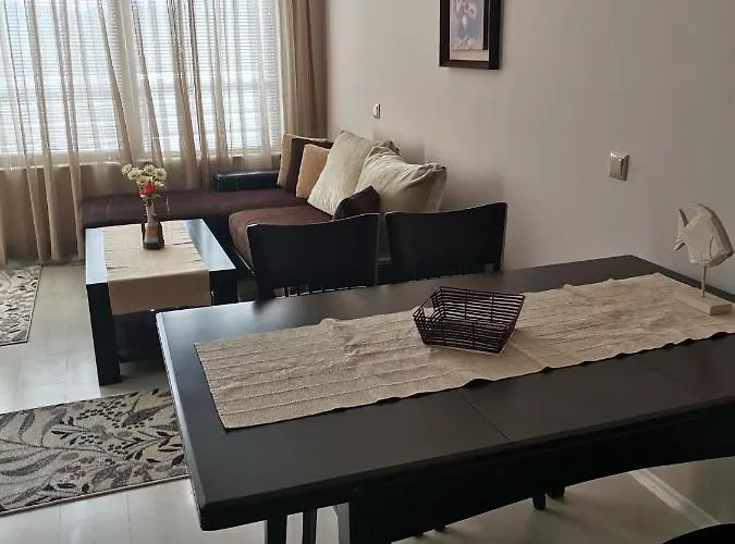 весела-хоризонт * 索佐波尔